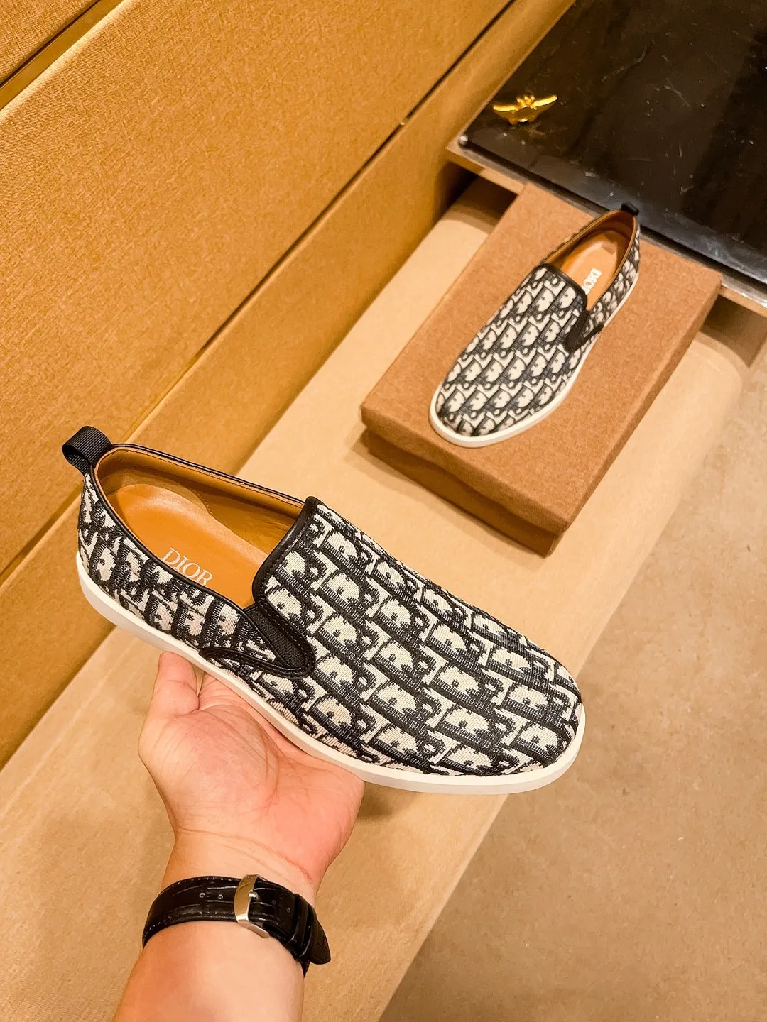 Men's shoes 💰 380💰👍【Dior】🔥🔝High-end brand of men's shoes official website 1:1 latest masterpiece: the upper is made of Italian official website original special technical cloth fabric 🔥original comfortable and breathable lining➕original designated non-slip outsole🔥making walking more convenient and comfortable! An exclusive new model, a stunning work, a beautiful 1:1 replica [color] compared to the official quality! Create a fashionable personality to set off your uniqueness! A must-have for trendy men! 🔥, sizes: 38-44. color:.     Multiple colors available🔥